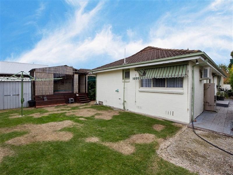 80 Village Drive, Dingley Village VIC 3172