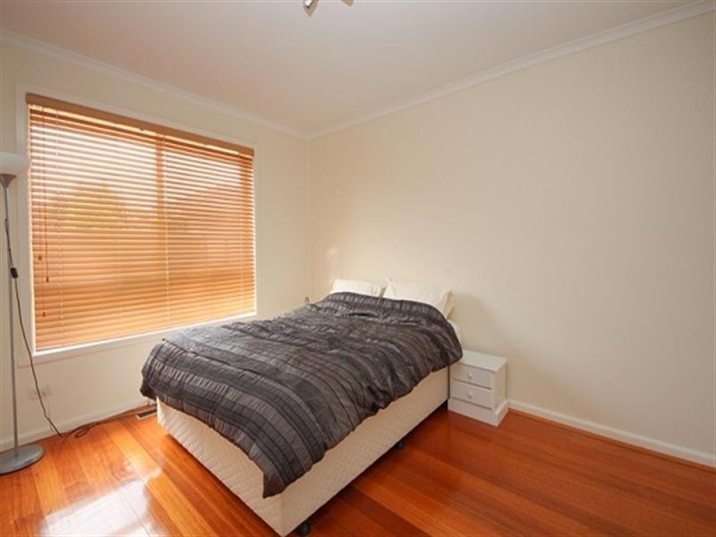 304F Warrigal Road, Cheltenham VIC 3192