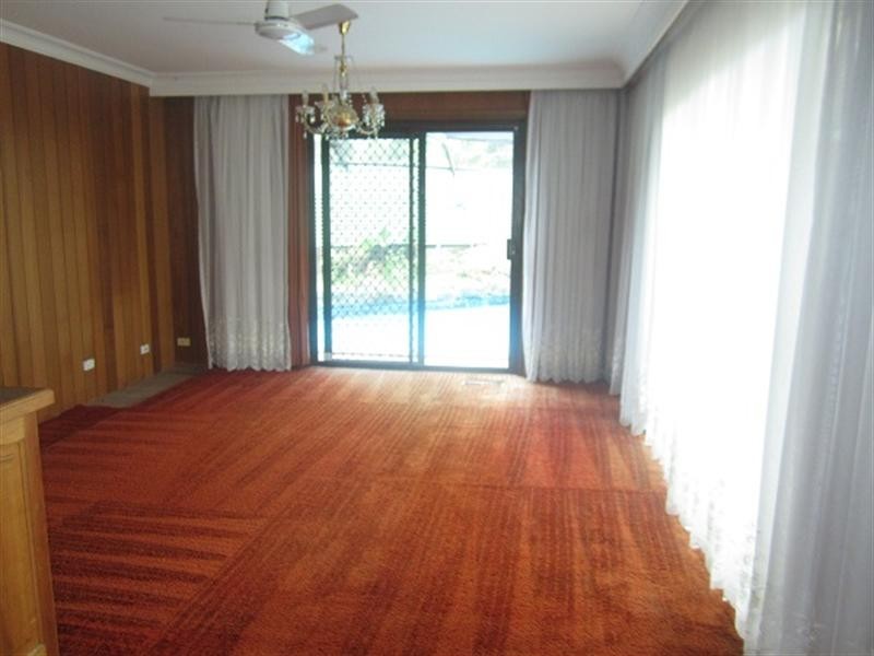 18 Golf Links Crescent, Dingley Village VIC 3172