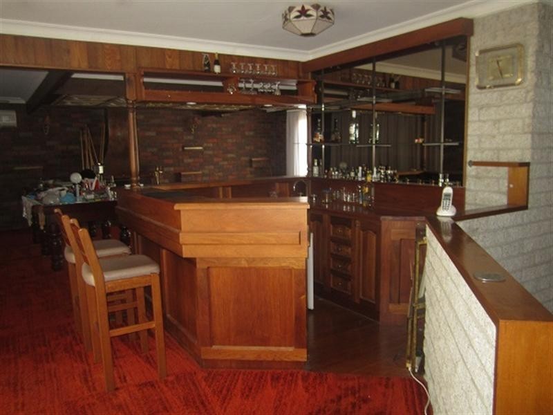 18 Golf Links Crescent, Dingley Village VIC 3172