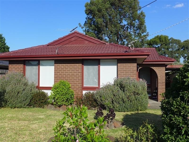 4 Hobson Place, Dingley Village VIC 3172