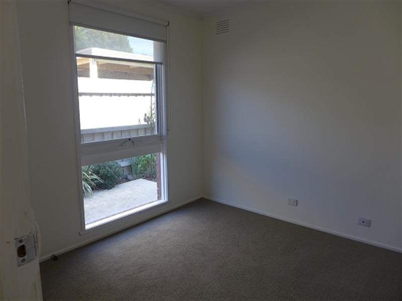 4 Hobson Place, Dingley Village VIC 3172