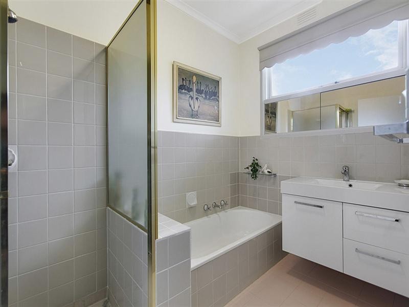 15 Jacks Avenue, Dingley Village VIC 3172