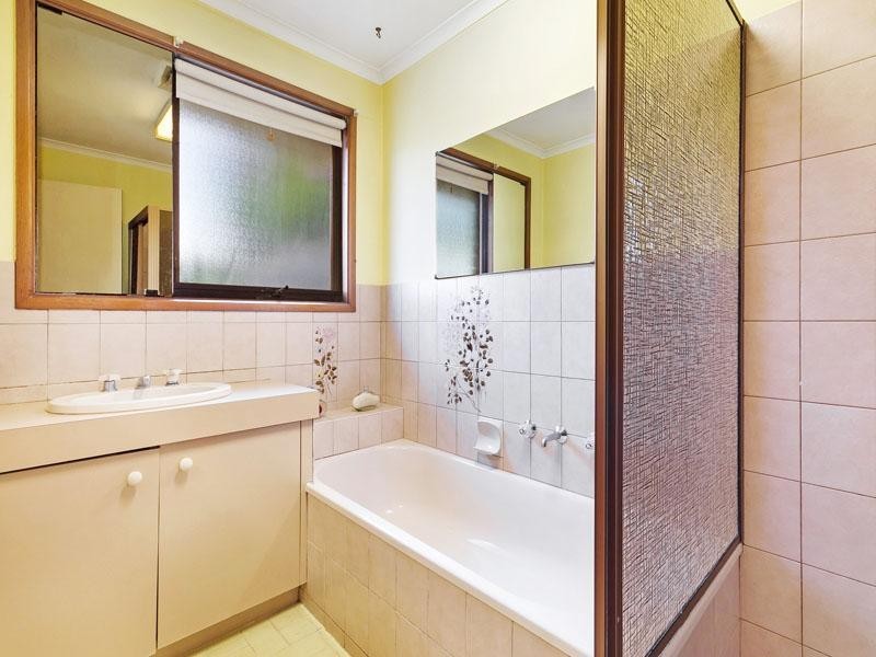 10 Ridder Court, Dingley Village VIC 3172