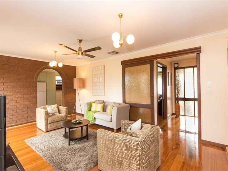 11 Golfwood Close, Dingley Village VIC 3172