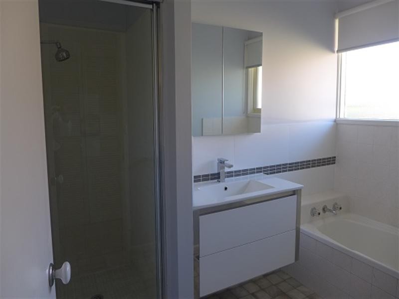 2 Tarnook Court, Dingley Village VIC 3172