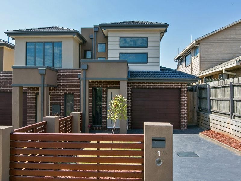 1/4 Rowson Grove, Clarinda VIC 3169