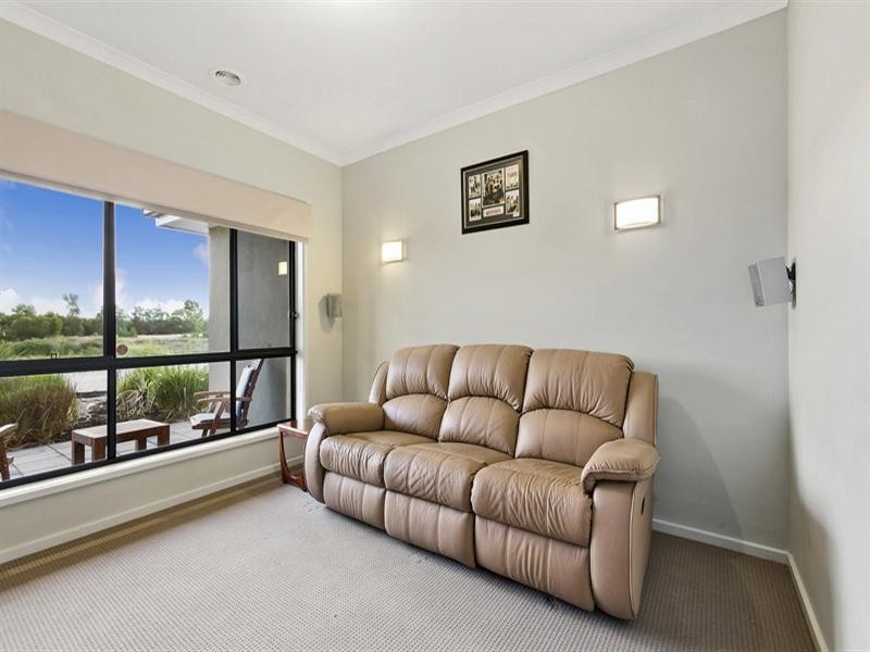 3 Observation Court, Waterways VIC 3195