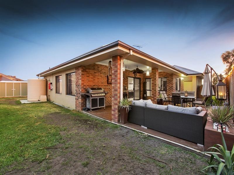 3 Observation Court, Waterways VIC 3195