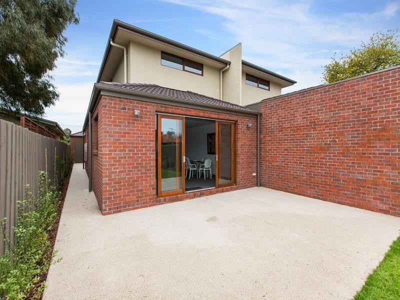 8A Acacia Avenue, Mentone VIC 3194