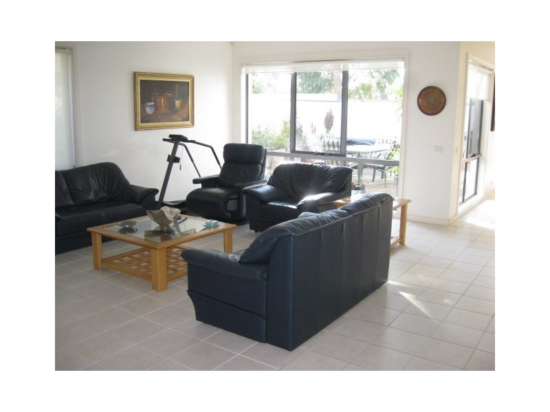22 Muirfield Close, Heatherton VIC 3202