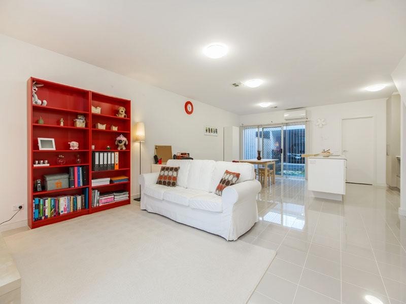 4 Jubilee Boulevard, Waterways VIC 3195