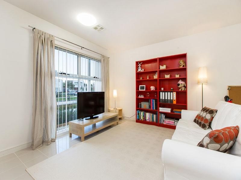 4 Jubilee Boulevard, Waterways VIC 3195