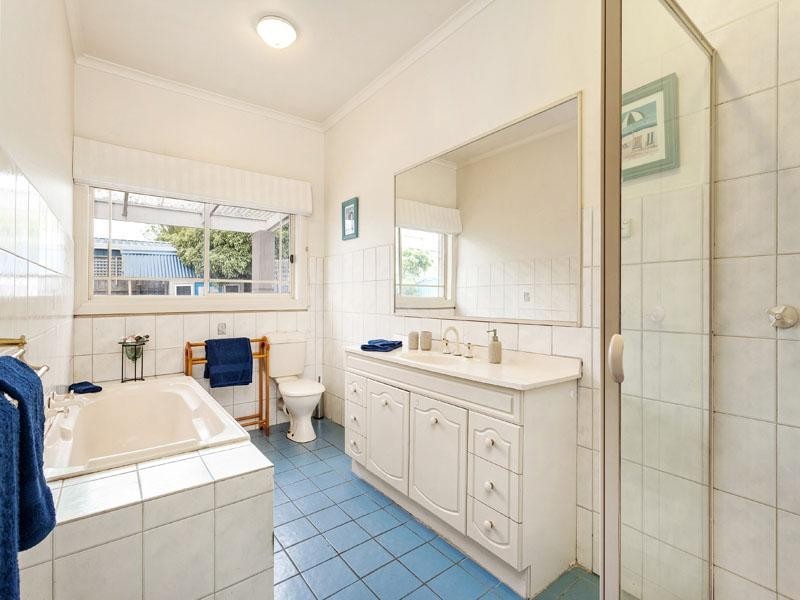 1F Bernard Street, Cheltenham VIC 3192