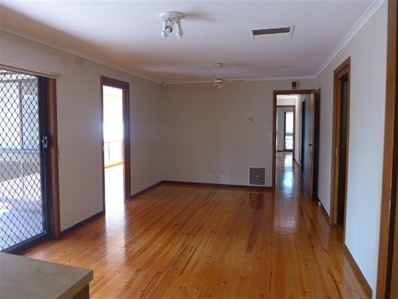 9 Benkel Avenue, Cheltenham VIC 3192