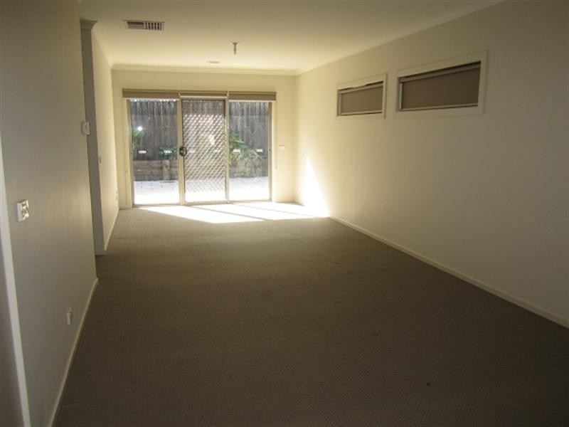 11/65-67 Tootal Road, Dingley Village VIC 3172