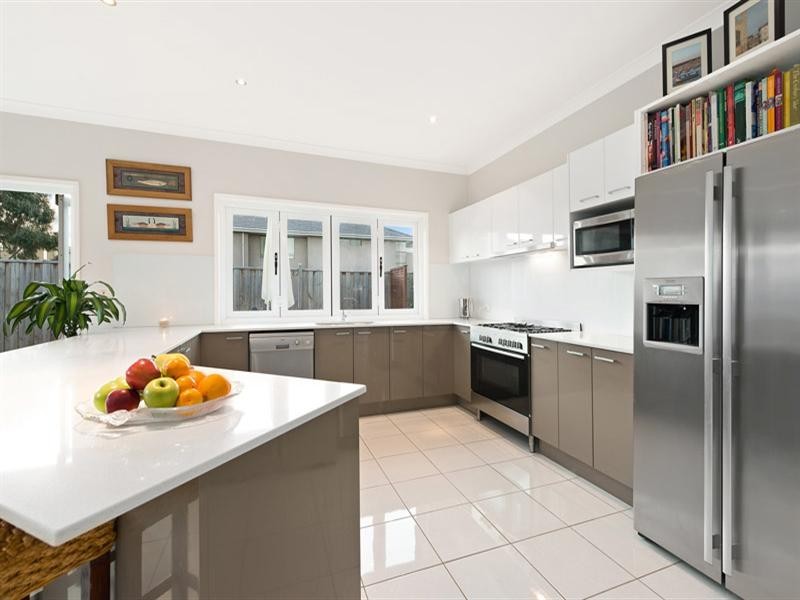 12 Black Swan Lane, Waterways VIC 3195