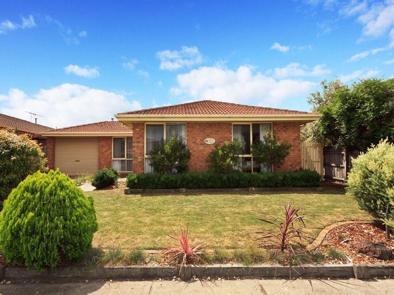 15 Nickson Close, Dingley Village VIC 3172