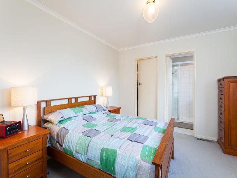 3 Rainsford Court, Dingley Village VIC 3172