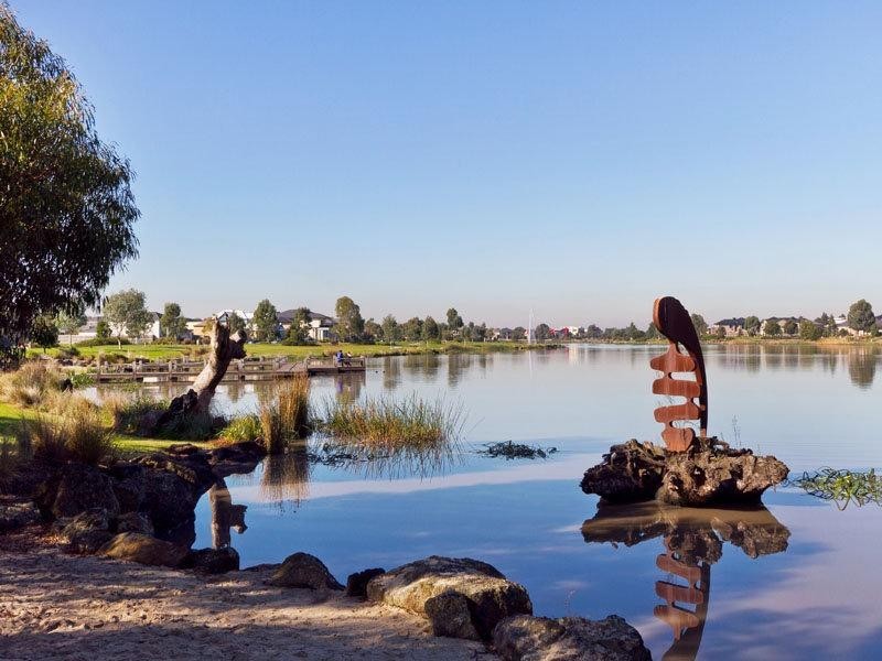 6 Sunset Close, Waterways VIC 3195