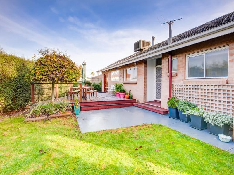 7 Barber Court, Cheltenham VIC 3192