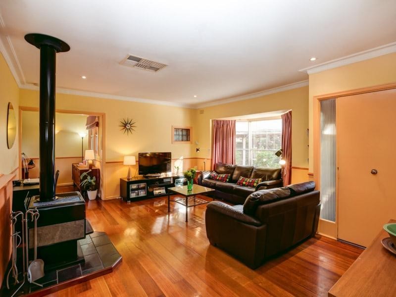 7 Barber Court, Cheltenham VIC 3192