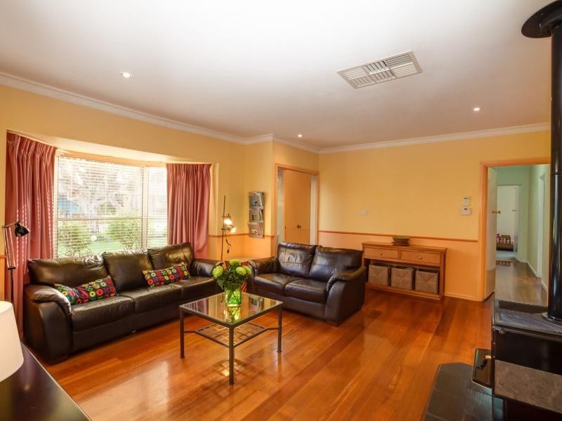 7 Barber Court, Cheltenham VIC 3192