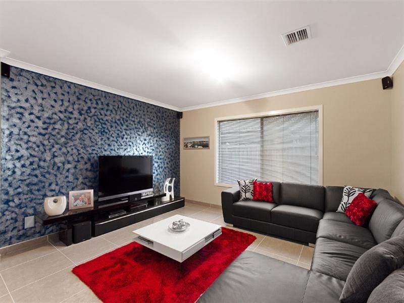 3 Greenbush Grove, Waterways VIC 3195