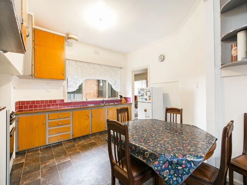 23 Heather Grove, Cheltenham VIC 3192