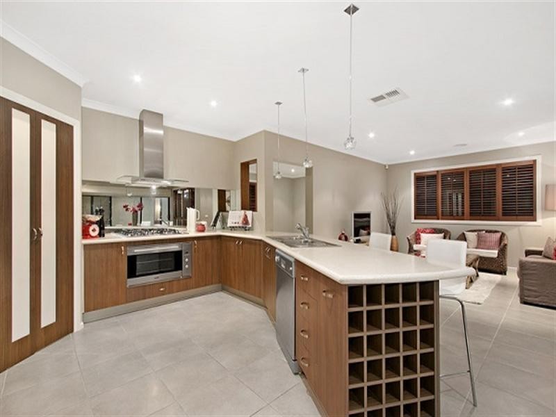 5 Moonrise Close, Waterways VIC 3195