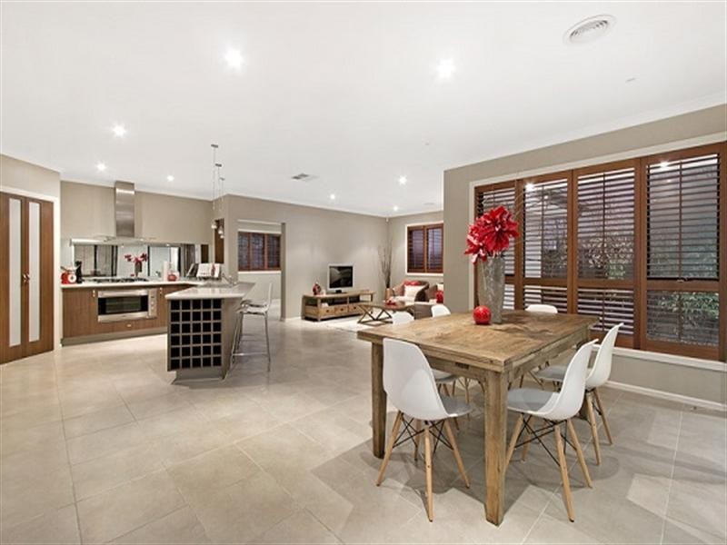 5 Moonrise Close, Waterways VIC 3195