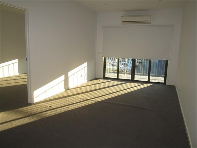 4/279 Charman Road, Cheltenham VIC 3192