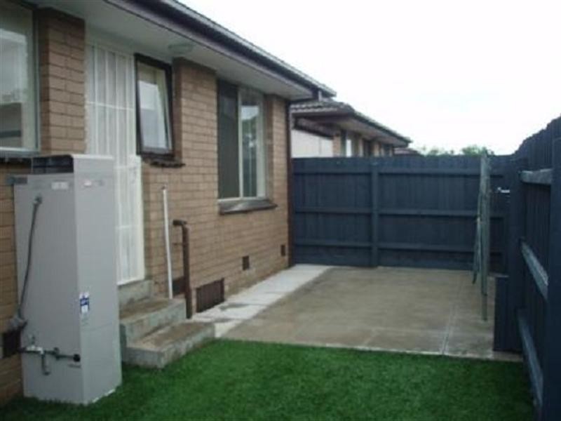 2/258 Warrigal Road, Cheltenham VIC 3192