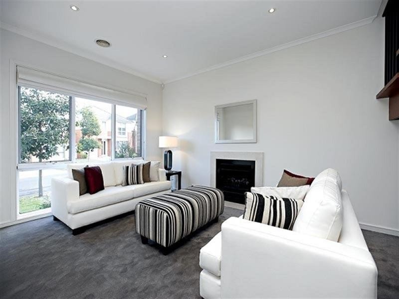 13 Carnoustie Parade, Heatherton VIC 3202