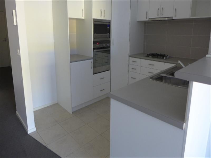 2/279 Charman Road, Cheltenham VIC 3192