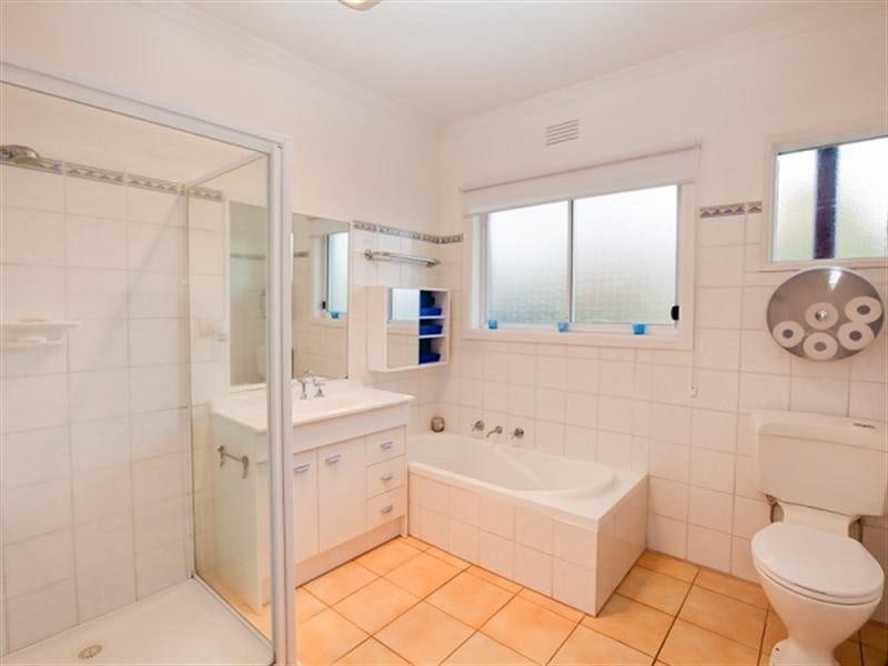 7 Barber Court, Cheltenham VIC 3192