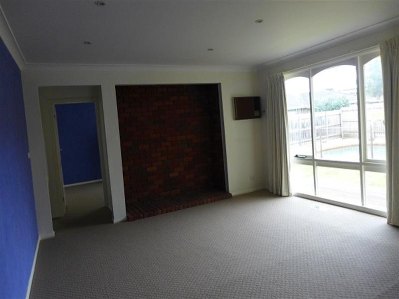 6 Siddeley Court, Dingley Village VIC 3172