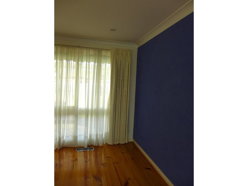 6 Siddeley Court, Dingley Village VIC 3172