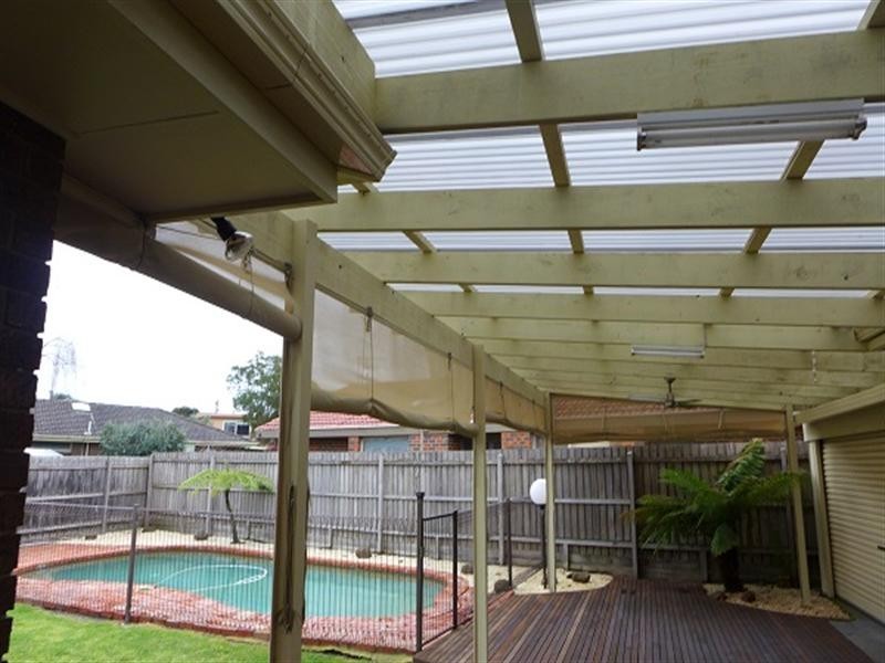 6 Siddeley Court, Dingley Village VIC 3172