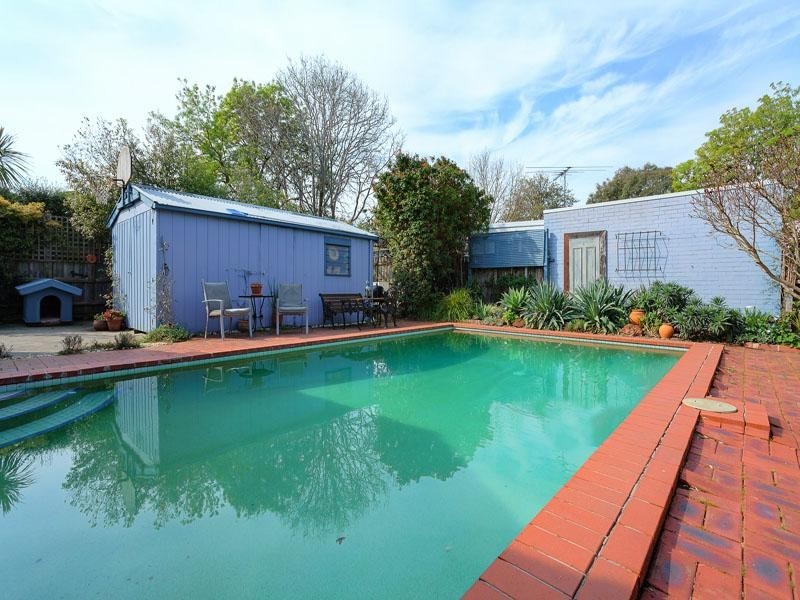 24 Comas Road, Beaumaris VIC 3193