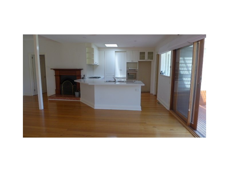 12 Churchill Avenue, Cheltenham VIC 3192