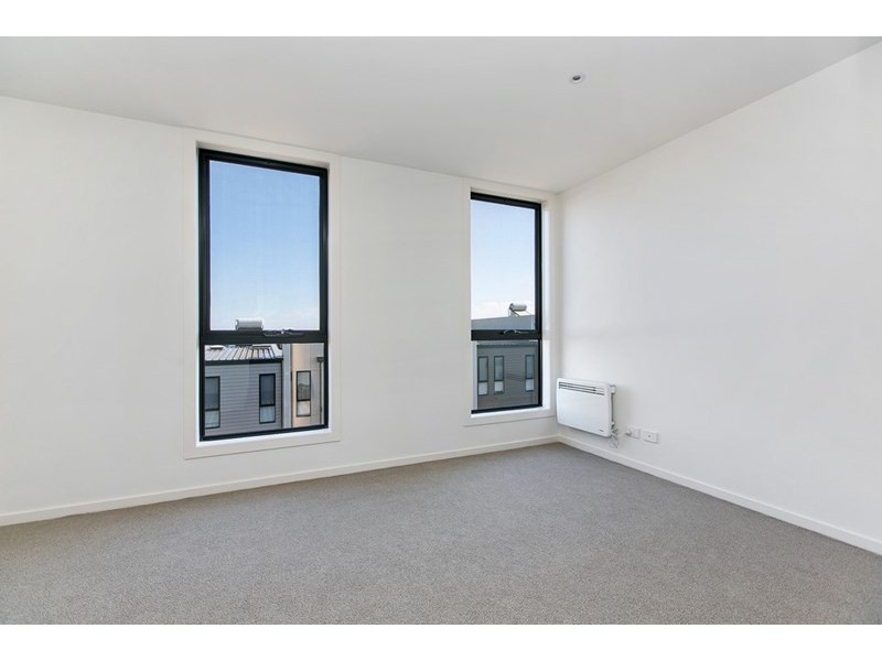 22 Central Park Walk, Cheltenham VIC 3192