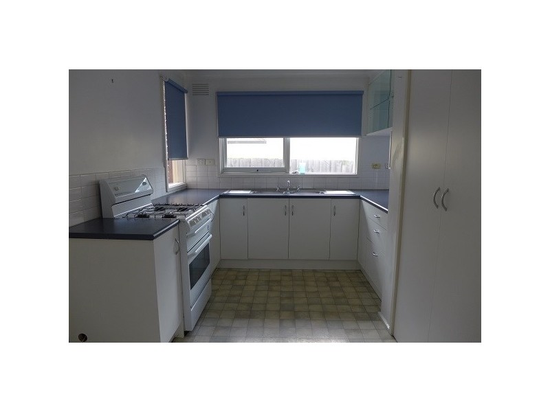 2 Tarnook Court, Dingley Village VIC 3172