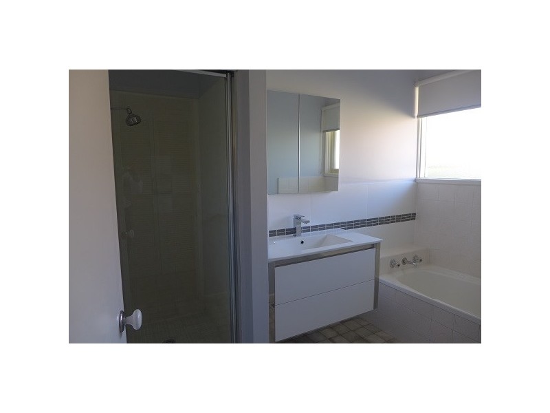 2 Tarnook Court, Dingley Village VIC 3172