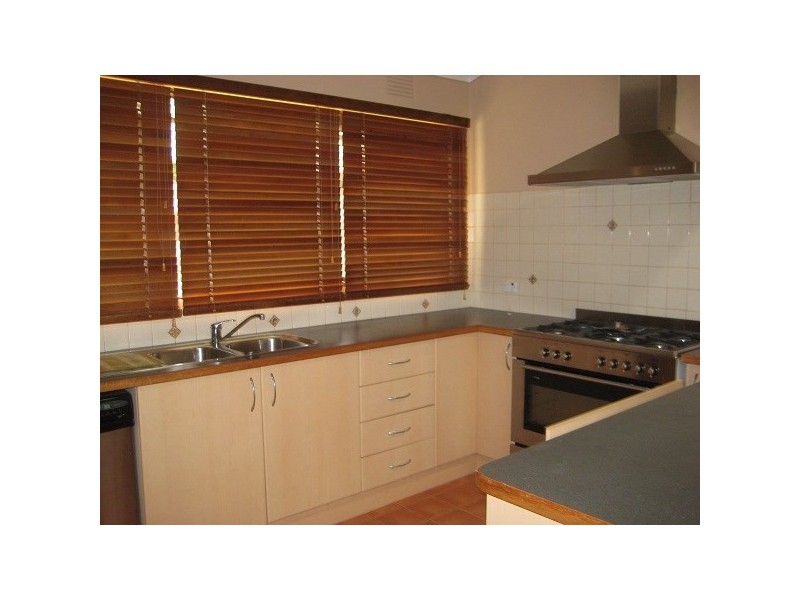 7 Rainsford Court, Dingley Village VIC 3172