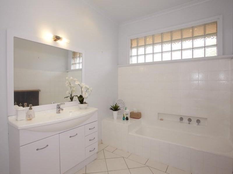 6 Reuben Street, Cheltenham VIC 3192