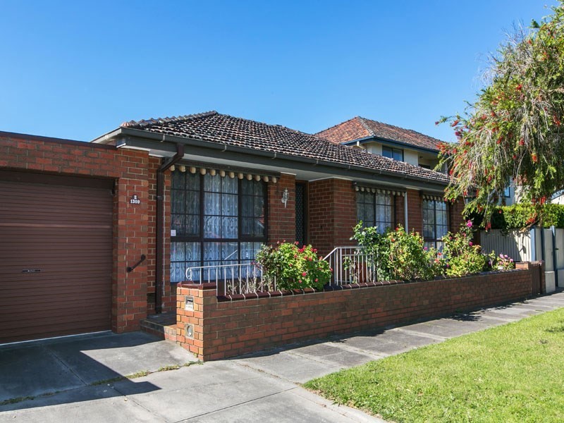 2/1309 Nepean Highway, Cheltenham VIC 3192