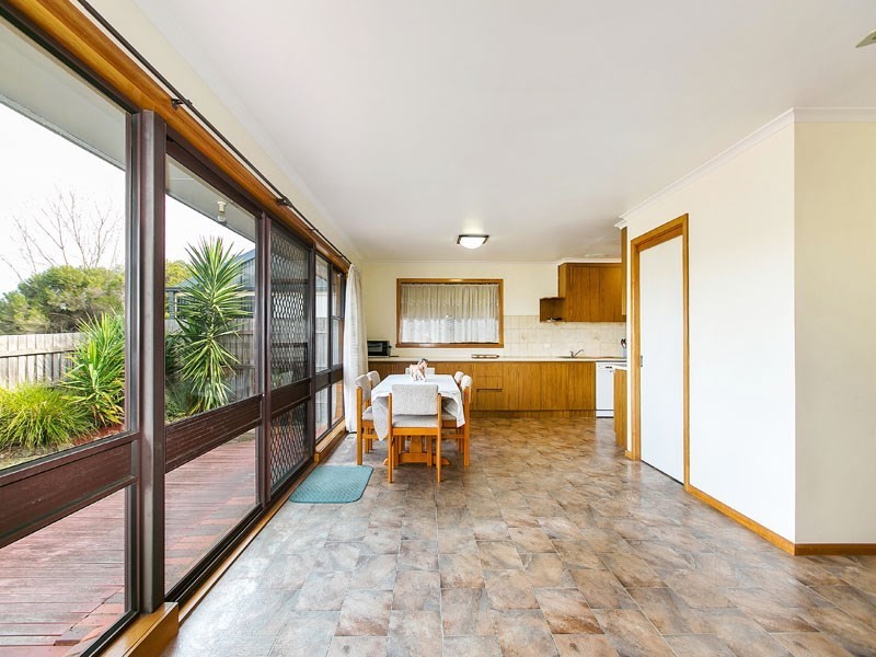16 Kayden Street, Cheltenham VIC 3192