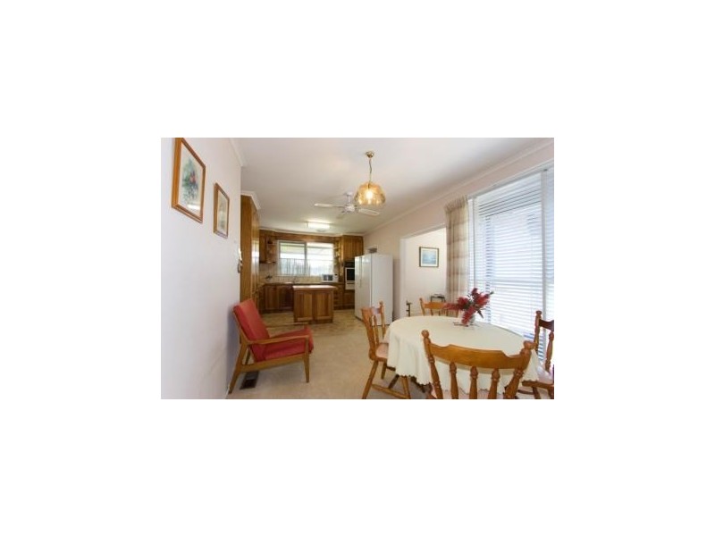 1 Fairview Avenue, Cheltenham VIC 3192