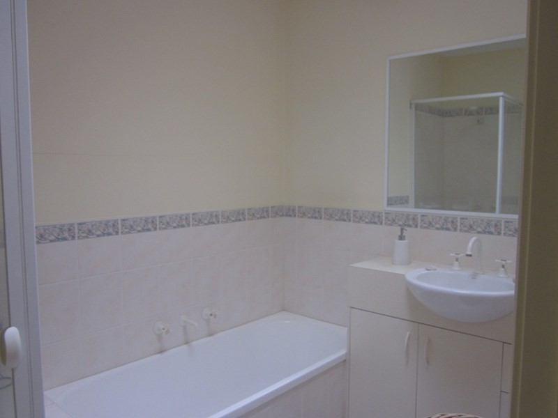 5/3 Centre Dandenong Road, Dingley Village VIC 3172